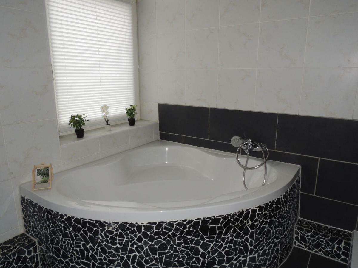 Zentrales Apartment In 겔젠키르헨 외부 사진